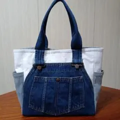 オーバーオール風 トートバッグ　ハンドメイド　ジーンズリメイクトートバッグのサムネイル