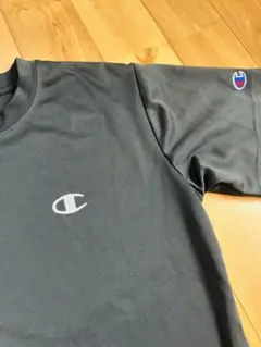 美品♡Champion ブラック Tシャツ 160のサムネイル