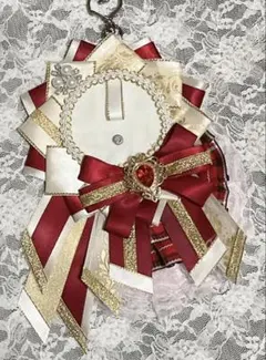 痛ロゼット　赤　白　ゴールド　赤チェックレース