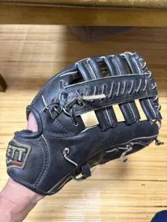 Item thumbnail for item 75b09a01-c2a9-4f3f-94e1-ce5375c695ab