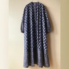 美品♡マーレット 花刺繍 シャツワンピース 羽織 裾フレア ネイビー M