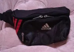adidas ウエストポーチ 黒 赤3本ライン入り ユニセックス