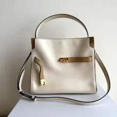 【TORY BURCH】クリーム色 レザー ショルダーバッグ ゴールド金具付き