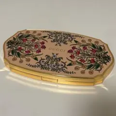 GUCCI Palette Beauté Des Yeux 02のサムネイル