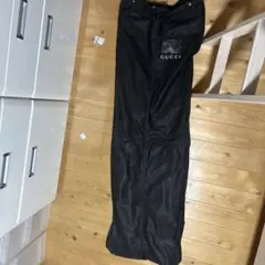 新品未使用ハンガー付き✨GUCCI　コーデュロイスリムテーパードパンツ　黒 GUCCI グッチ/エンブロイダリー付きテーパードデニムパンツ