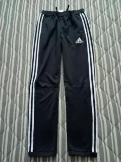 アディダス　サイズ160　ジャージパンツ