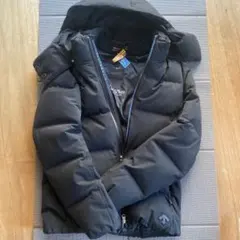【美品】水沢ダウン　デサント オルテライン ダウンジャケット ブラック XL