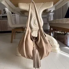 Beaure!ベージュレザーショルダーバッグ フリンジ付き