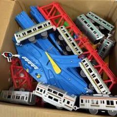 プラレール　まとめ売り　レールや埼京線、湘南新宿ラインなどダンボール一箱分！