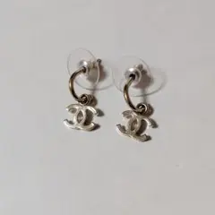 CHANEL シャネル　ピアス　ロゴ【使用感あり】即購入OK