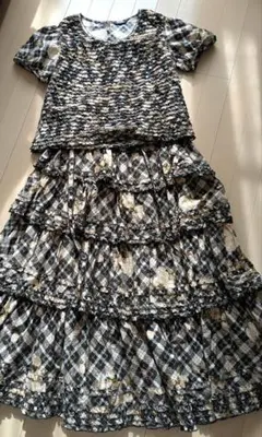 ２月限定価格⭐セット⭐ピンクハウス黒×茶チェックローズプリント上下セット