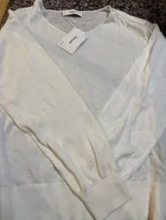 Discoat オフホワイト 長袖ニット