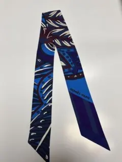 エルメス ツイリー アマゾンの祭典 バンダナ柄 ネイビー×ホワイト