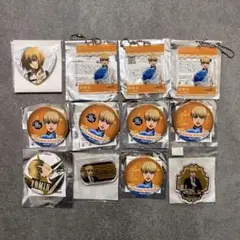進撃の巨人　アルミン　缶バッジ アクリルキーホルダー　セット