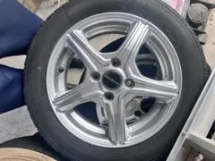 GOODYEAR アイスナビ7 155/65r14 【引き取り歓迎】のサムネイル