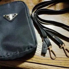 PRADA ブラック ナイロン スマホショルダーバッグ