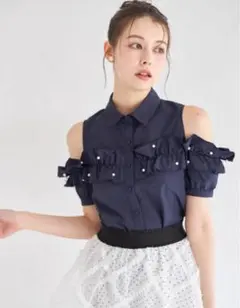 tocco closetネイビー オフショルダーフリル、半袖シャツ、新品、送料込