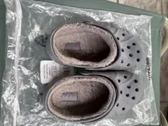Crocs グレー サンダル