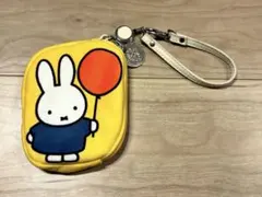 【値下中！ミッフィー】イエローポーチ(伸縮ストラップ付き)