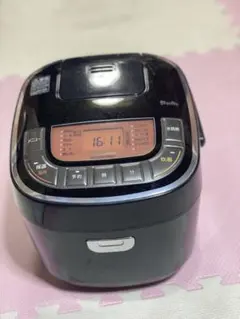 Item thumbnail for item 14e5e5a4-e6e2-4937-af58-e8e5f5907ba3