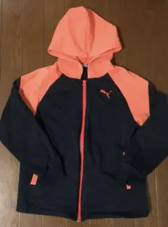 PUMA プーマ ネオンカラー オレンジ 黒 裏起毛パーカー 140cm