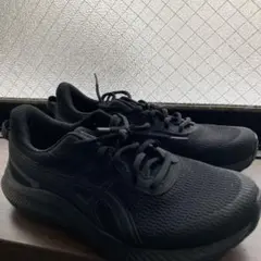 ASICS ランニングシューズ ブラック　24.5