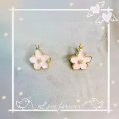 実物は写真よりきれい 桜の花形ピアス（ピンク・クリスタル）両面