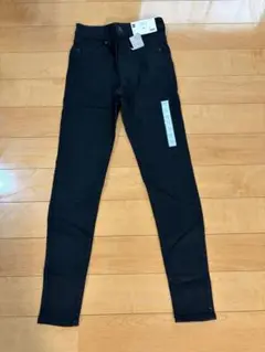 GU ウルトラストレッチスキニージーンズ　黒　58cm