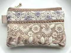 インド刺繍リボンポーチ ホワイトベージュ