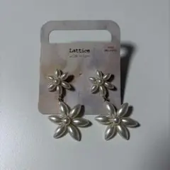 Lattice フラワーデザイン ピアスのサムネイル