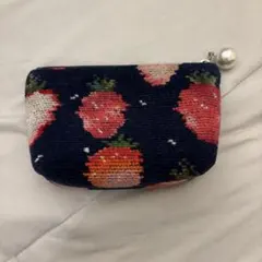 LOVERARY BY FEILER いちご柄ポーチ　ネイビーのサムネイル