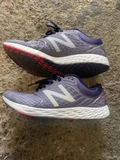 New Balance Fresh Foam 紫 スニーカー