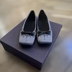 PRADAフラットシューズ