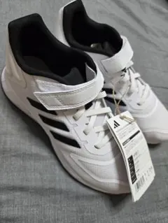 新品未使用 タグ付き adidas デュラモ 10 HP5817 21.5cm