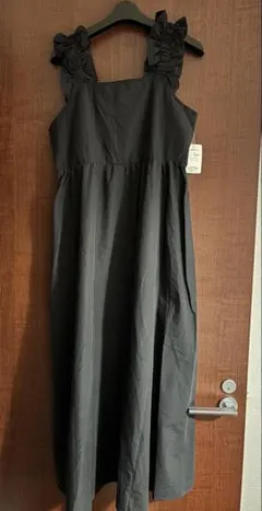 新品タグ付‪☆しまむらLUNACION肩フリルロングワンピース黒