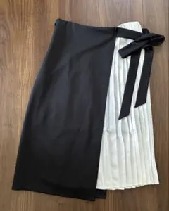 ブラックホワイト プリーツスカート ウエストリボン付き