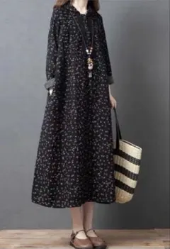 新品⭐︎黒地花柄シャツワンピース 長袖　Mサイズ