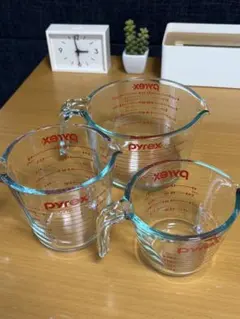 【美品】Pyrex パイレックス メジャーカップ USA 3点セットのサムネイル