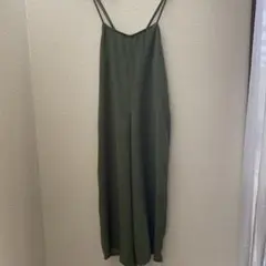 未使用　オリーブグリーン スリップスタイル オールインワン　Ｌ
