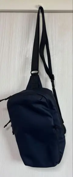 ikka ネイビー スリムショルダーバッグのサムネイル