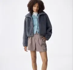 ジーユーフラッフィーブルゾンL 試着のみ即購入OK 3枚目の色が実物に近い