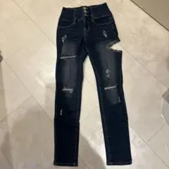 Item thumbnail for item 3bd991ec-a1f7-4752-a9f9-9fcdd041c9b2