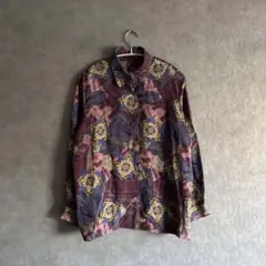 昭和レトロ総柄長袖シャツ　ヴィンテージシャツ　大人古着コーデ　レトロブラウス