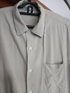 GU 半袖シャツ ベージュのサムネイル