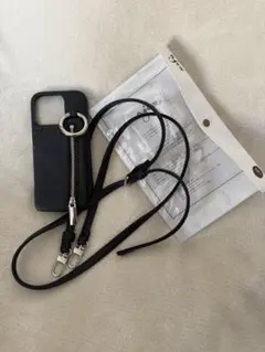 ajew iPhone15Pro ケース ブラック ストラップ付き