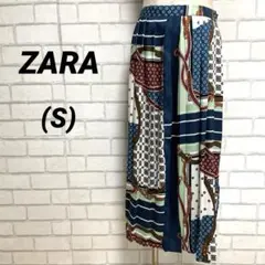 新品　ZARA ザラ　スカーフ柄プリーツスカート　総柄　紺　ネイビーのサムネイル