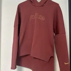 NIKE パーカー　レディース