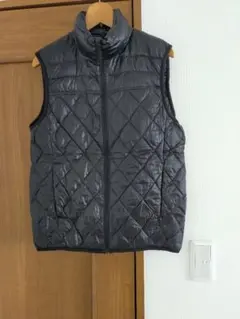 【UNIQLO】ウルトラライトダウンベスト　キルティング　ブラック　Ｓ　男女兼用