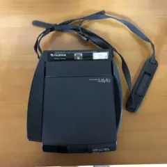 インスタントカメラ