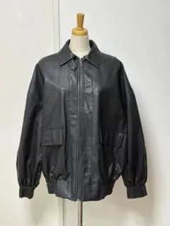 ブラックレザー風オーバーサイズジャケット